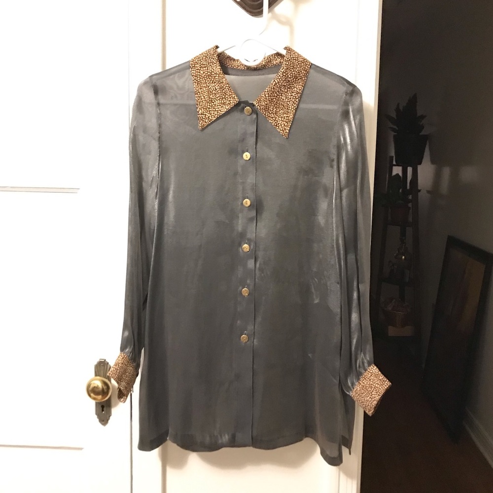 Beautiful vintage see‐ through shirt from Japan